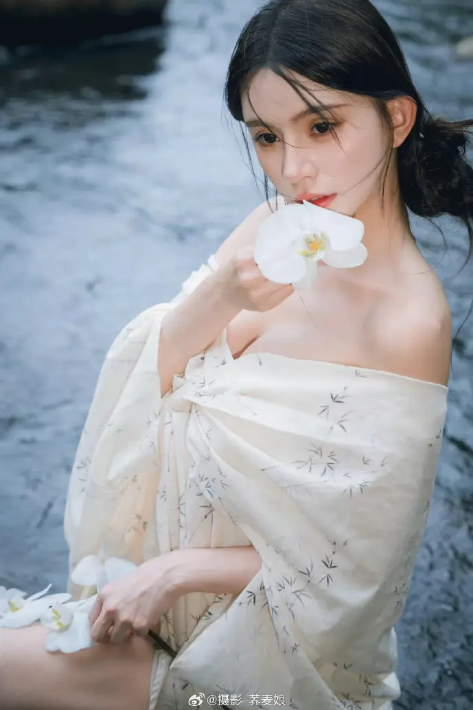 重生手游数据增长图